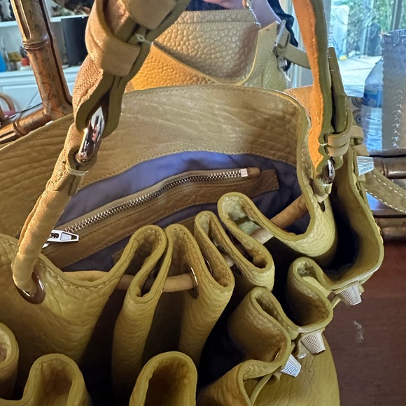 Large Alexander Wang Diego bucket bag 
Thick soft yummy leather lots of studs - Picture 13 of 15